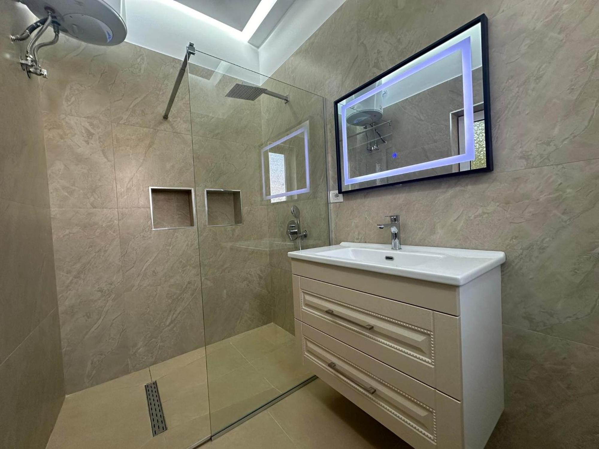 בראט Algen Room'S מראה חיצוני תמונה