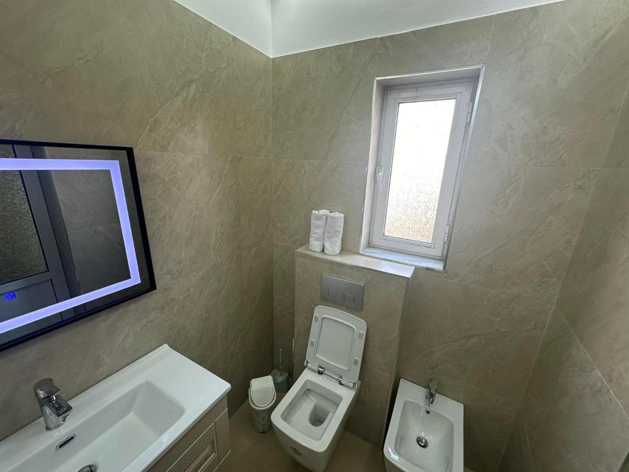 בראט Algen Room'S מראה חיצוני תמונה